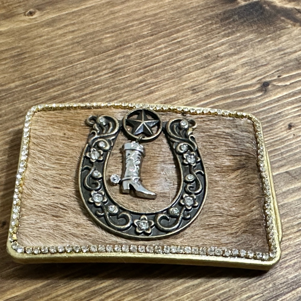 Women’s belt buckle